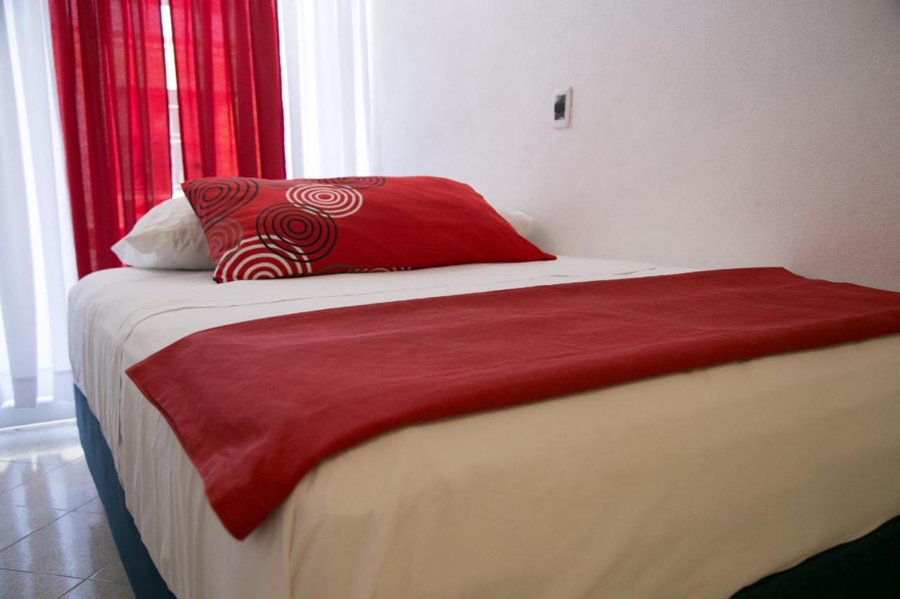 Boutique Basic Hotel Пуерто Валярта Екстериор снимка