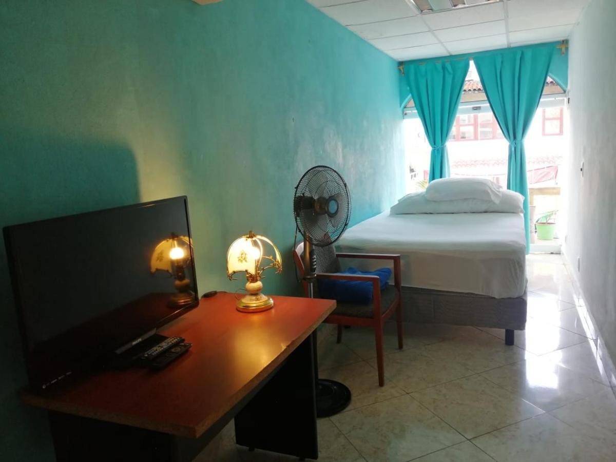 Boutique Basic Hotel Пуерто Валярта Екстериор снимка